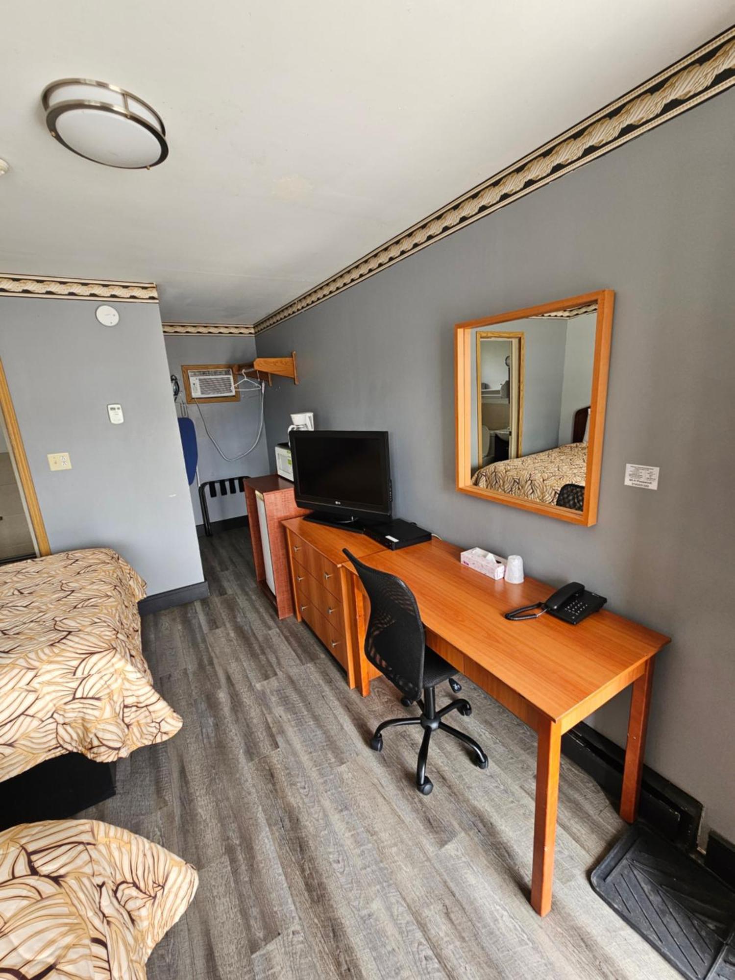 Forest Plaza Motel Mount Forest Luaran gambar