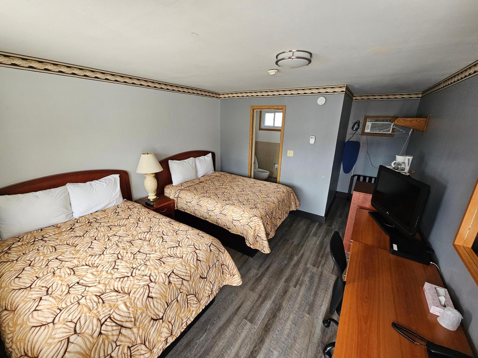 Forest Plaza Motel Mount Forest Luaran gambar