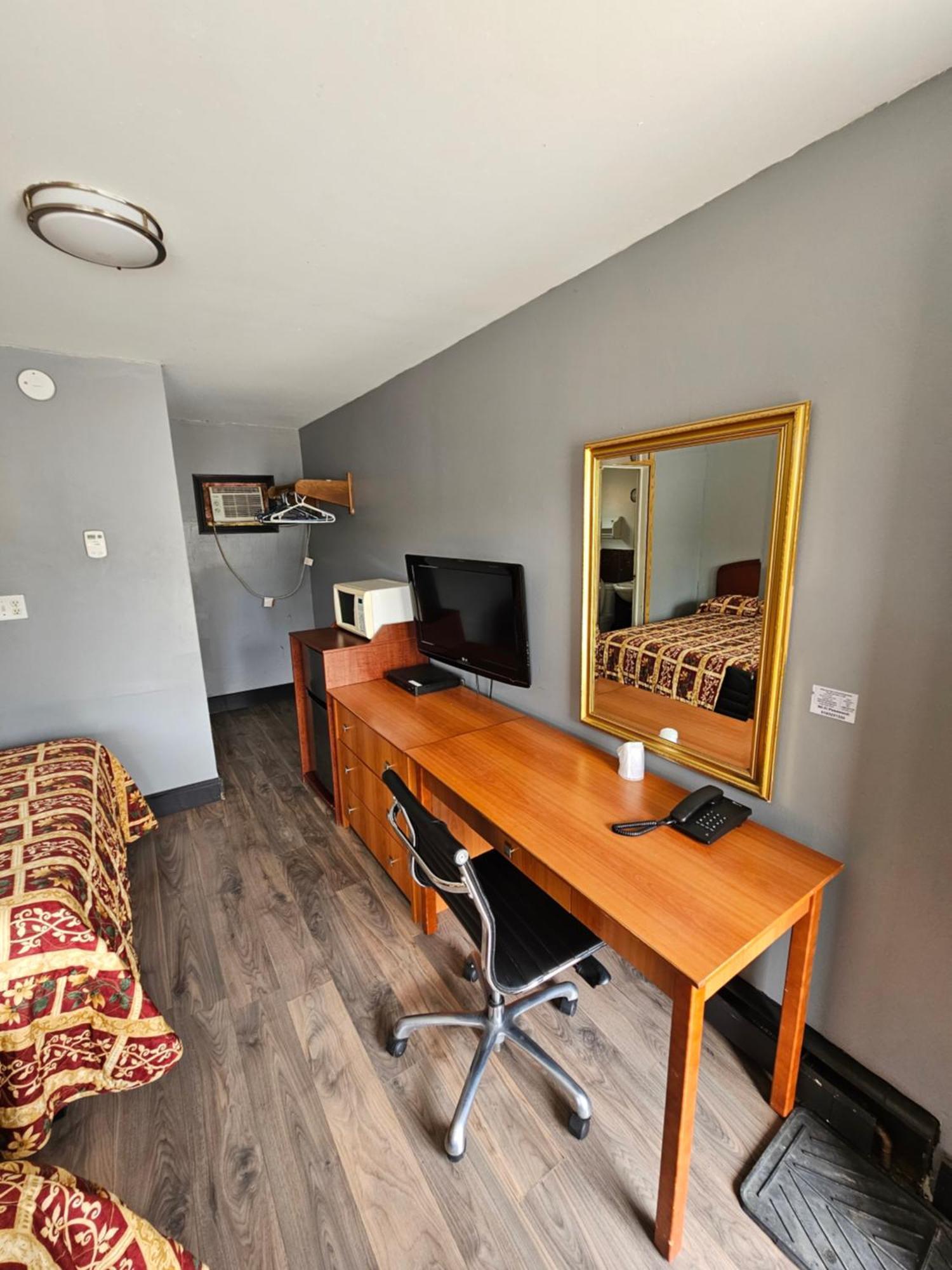 Forest Plaza Motel Mount Forest Luaran gambar
