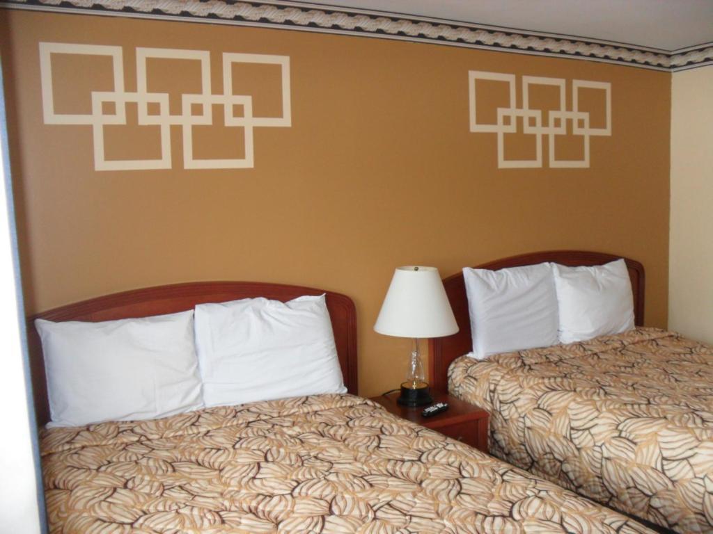 Forest Plaza Motel Mount Forest Luaran gambar