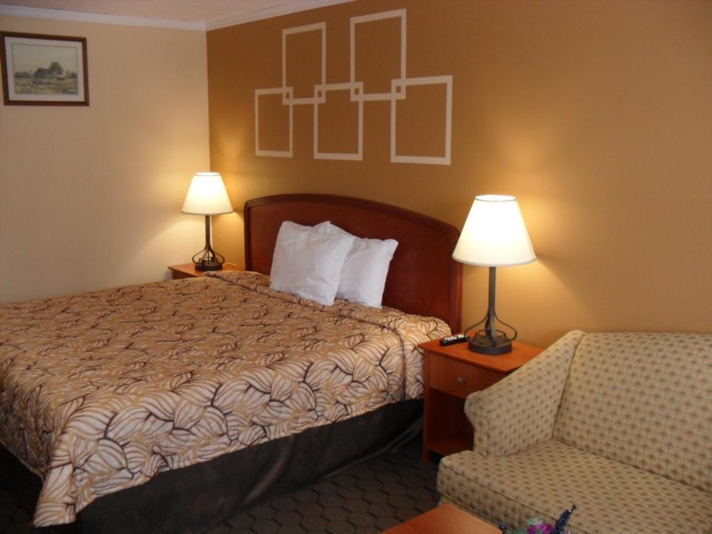 Forest Plaza Motel Mount Forest Luaran gambar